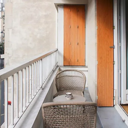 Spacious Cocoon Close To Luxembourg Apartamento *