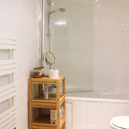 Spacious Cocoon Close To Luxembourg Apartamento